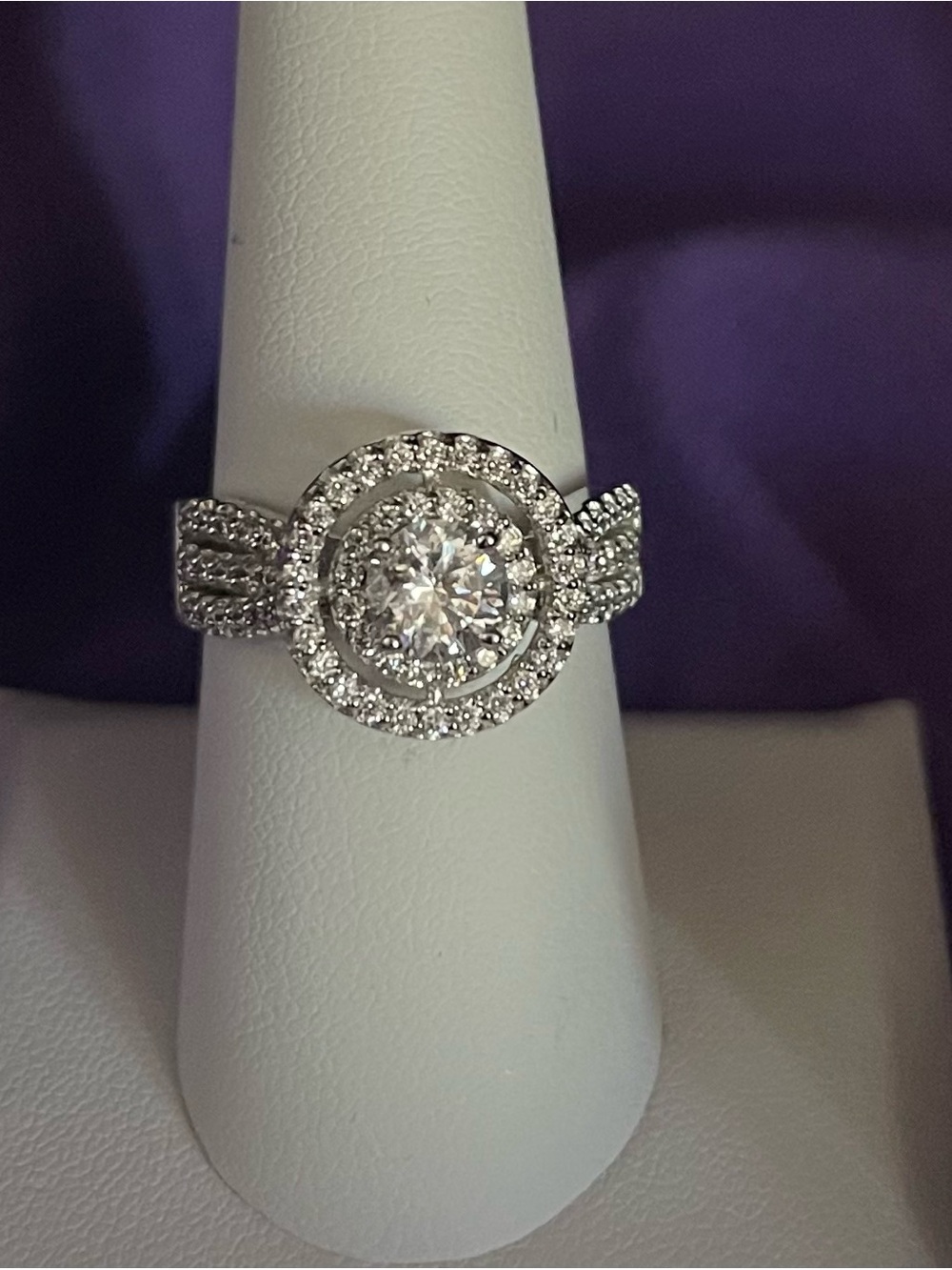 NWOT .925 sterling silver cubic zirconia double halo statement, ring size 8.  6g